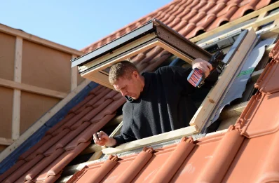 Pose de fenêtres de toit Velux à Linghem